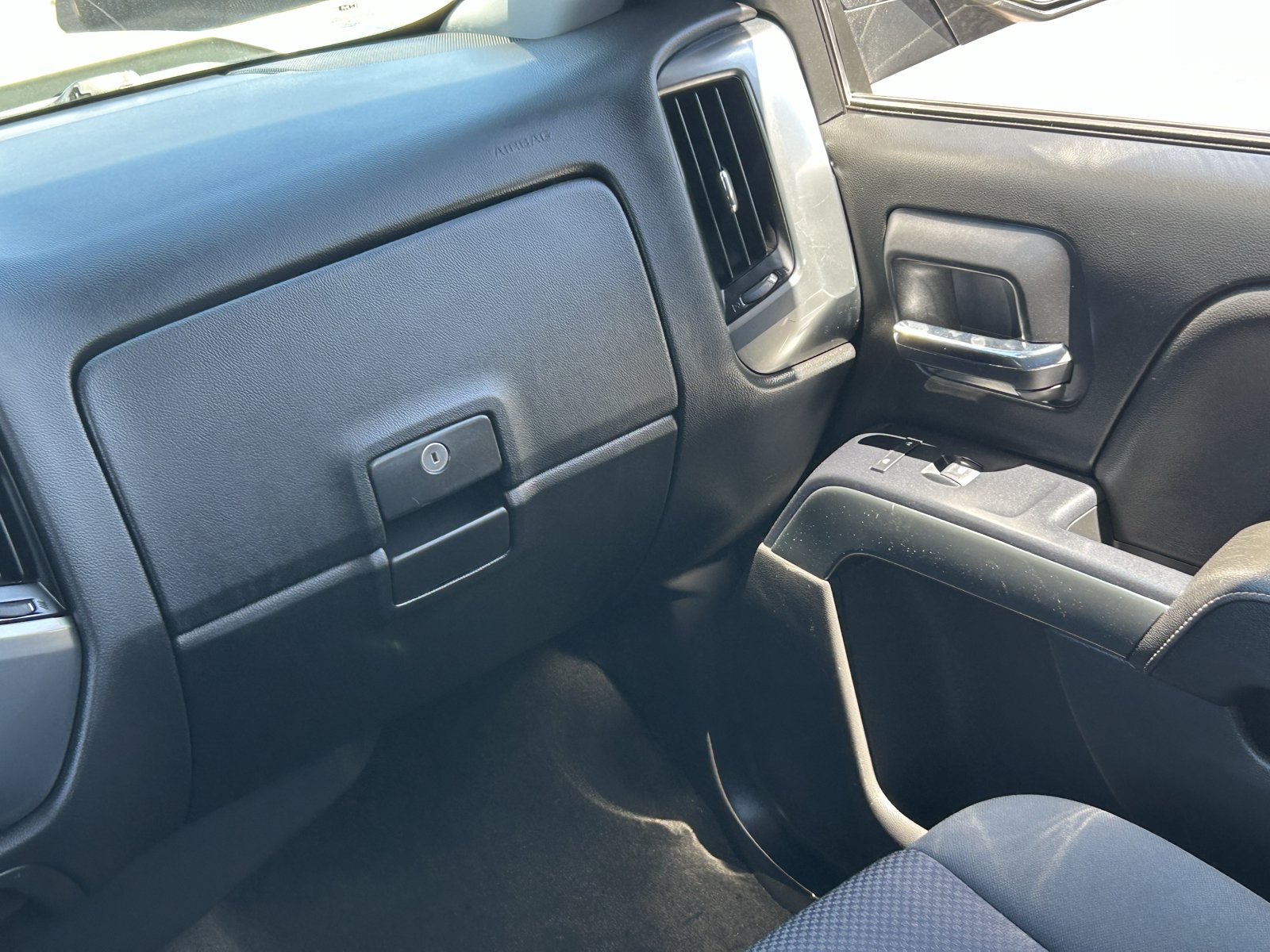 Used 2018 Chevrolet Silverado 1500 LT w/ All Star Edition RWD image 18