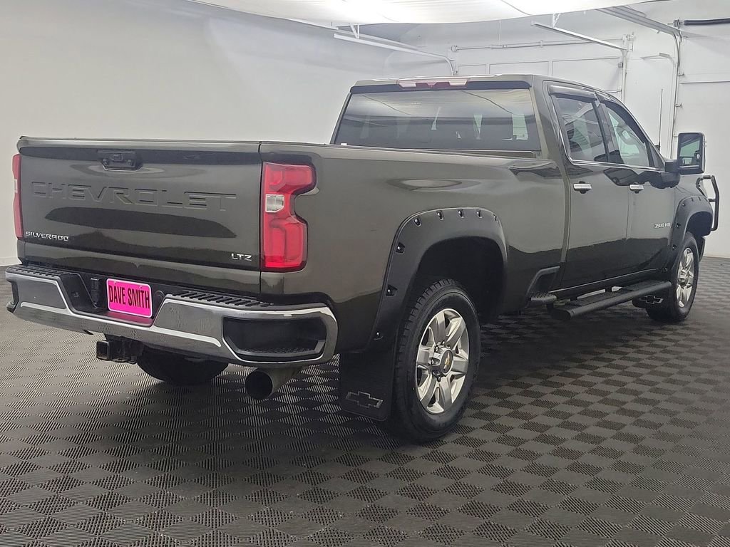 Used 2023 Chevrolet Silverado 3500 LTZ image 8