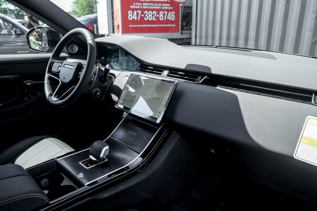 New 2026 Land Rover Range Rover Evoque Hoxton AWD/4WD image 23