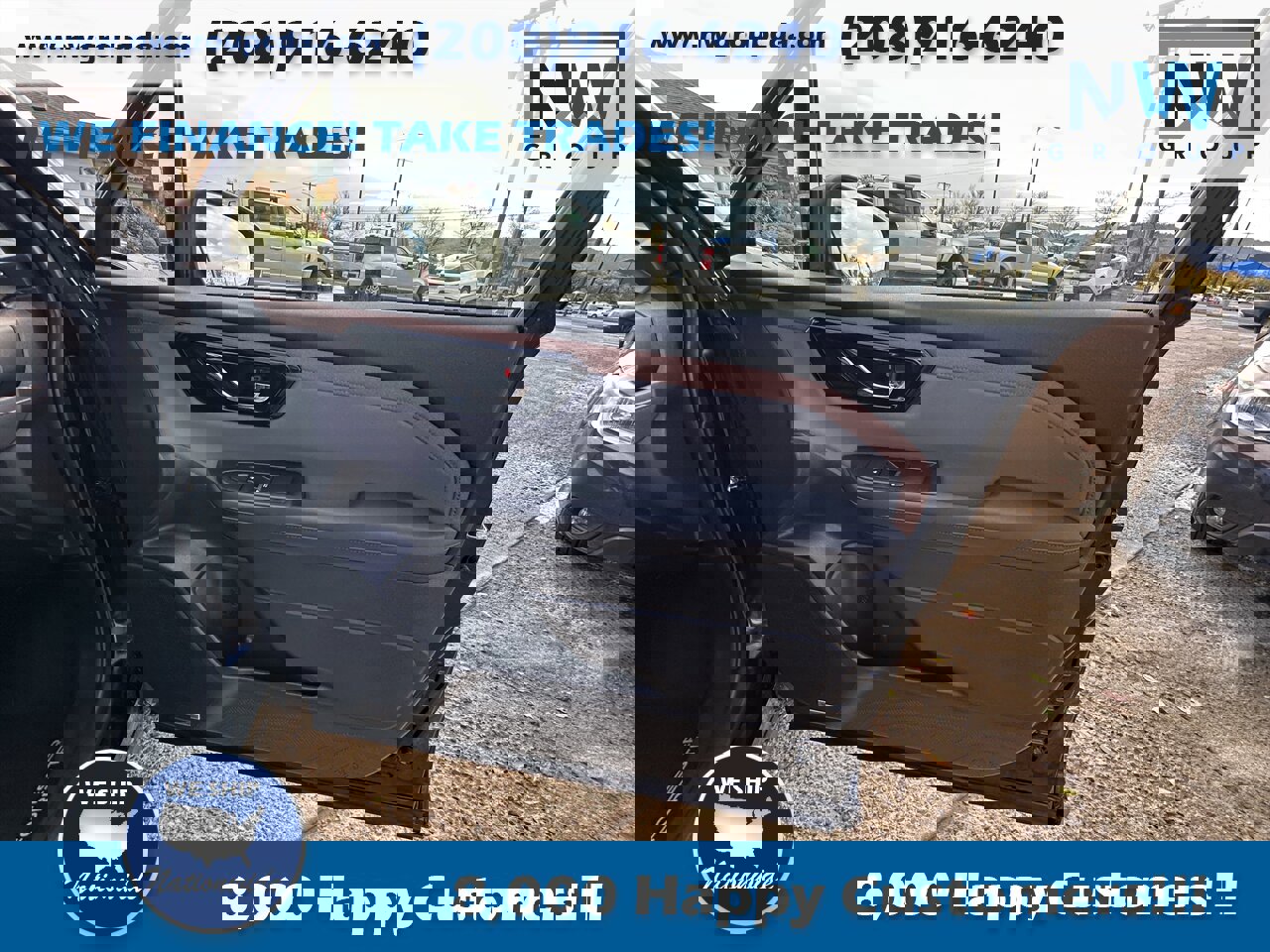 Used 2025 Subaru Forester Sport image 29