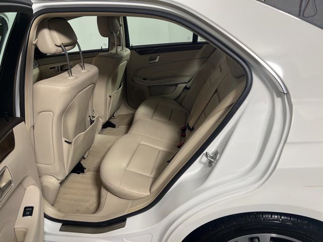 Used 2014 Mercedes-Benz E 250 BlueTEC Sedan image 22