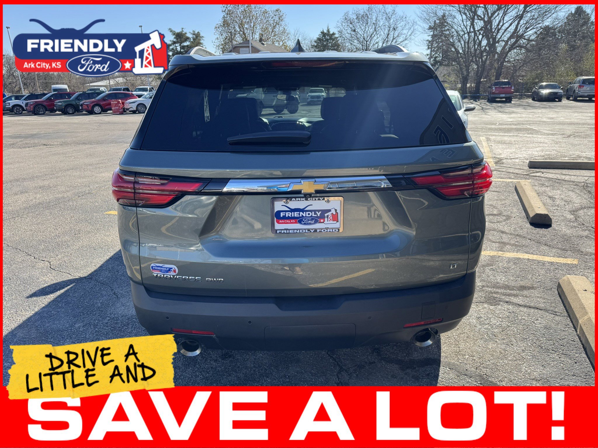 Used 2022 Chevrolet Traverse LT AWD/4WD image 4