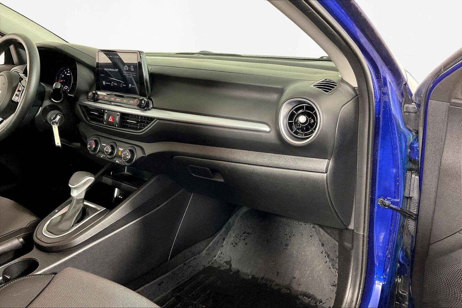 Certified 2023 Kia Forte LXS image 25