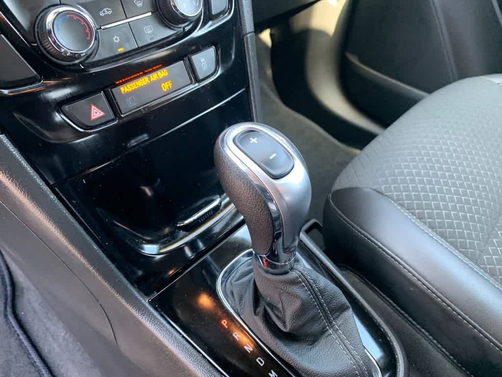 Certified 2022 Buick Encore Preferred AWD/4WD image 20