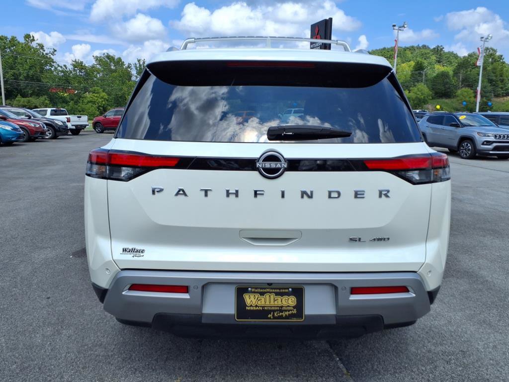 Certified 2024 Nissan Pathfinder SL image 16