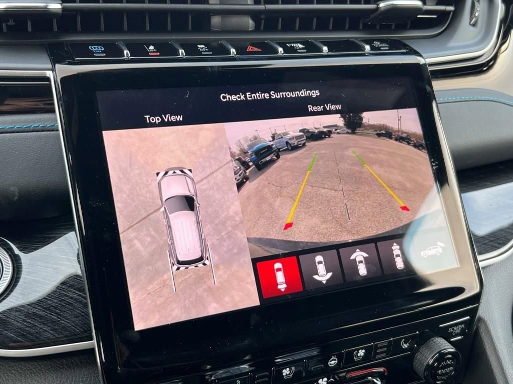 New 2023 Jeep Grand Cherokee Trailhawk w/ Advanced Protech Group II image 21