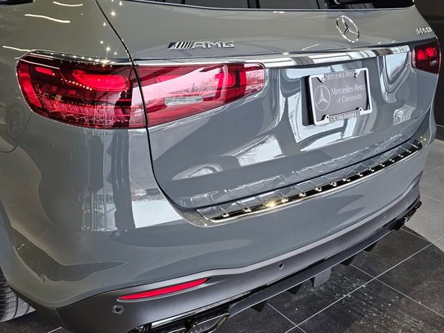 New 2025 Mercedes-Benz GLS 63 AMG 4MATIC image 12