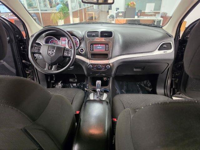 Used 2020 Dodge Journey SE FWD image 9