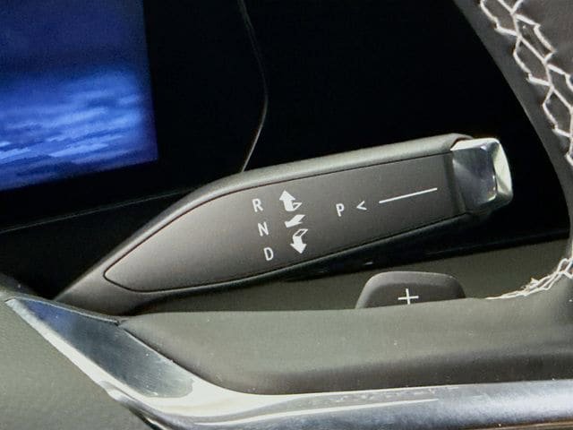 Used 2025 Chevrolet Traverse LT FWD image 20