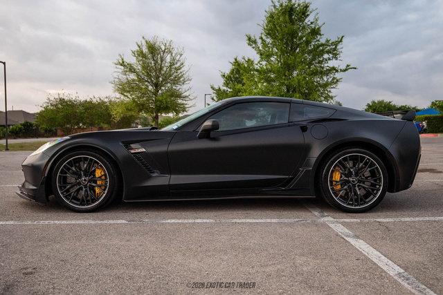 Used 2016 Chevrolet Corvette Z06 w/ 3LZ Preferred Equipment Group image 15