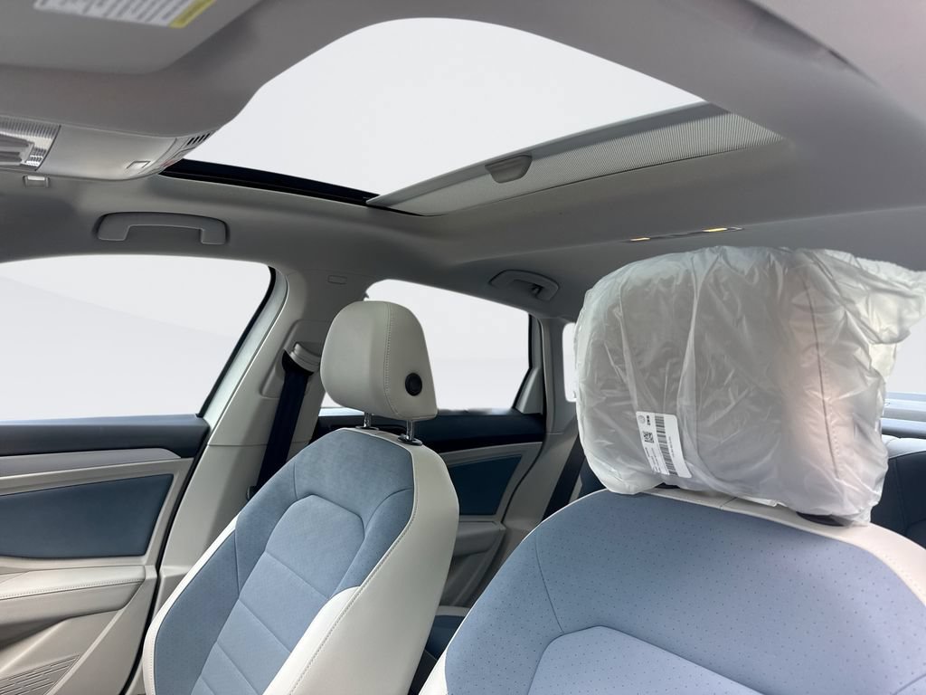 New 2026 Volkswagen Jetta SE FWD image 16