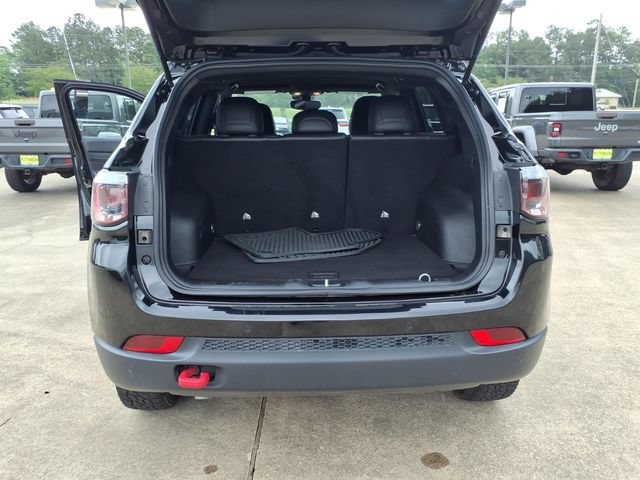 Used 2025 Jeep Compass Trailhawk AWD/4WD image 19
