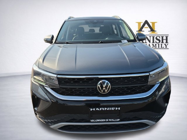 Certified 2023 Volkswagen Taos SE w/ Panoramic Sunroof Package AWD/4WD image 9