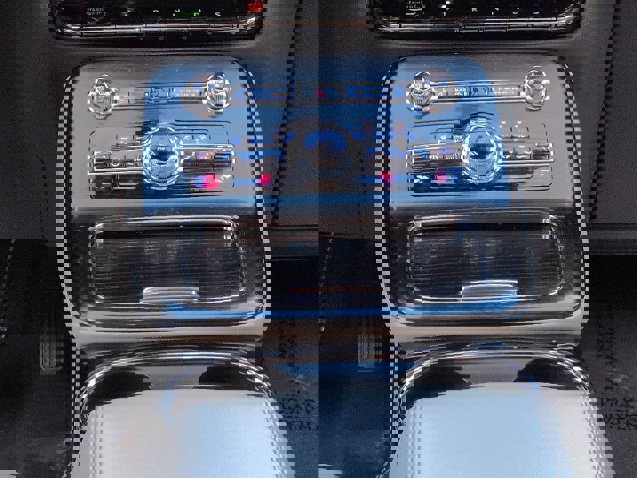 Certified 2021 Lincoln Nautilus FWD w/ Equipment Group 101A image 19