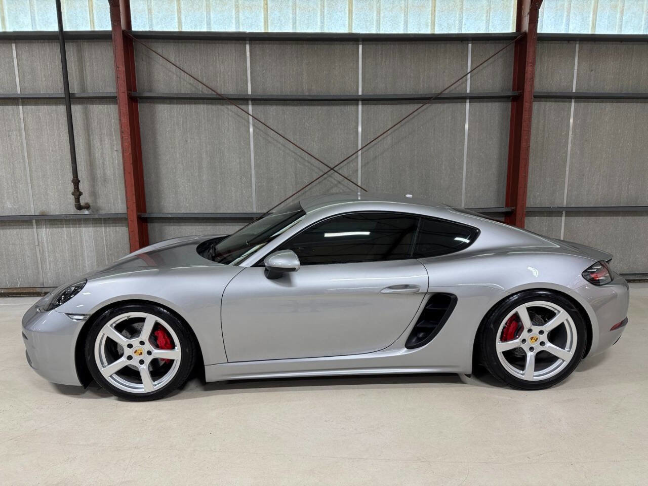 Used 2018 Porsche 718 Cayman w/ Sport Chrono Package image 6