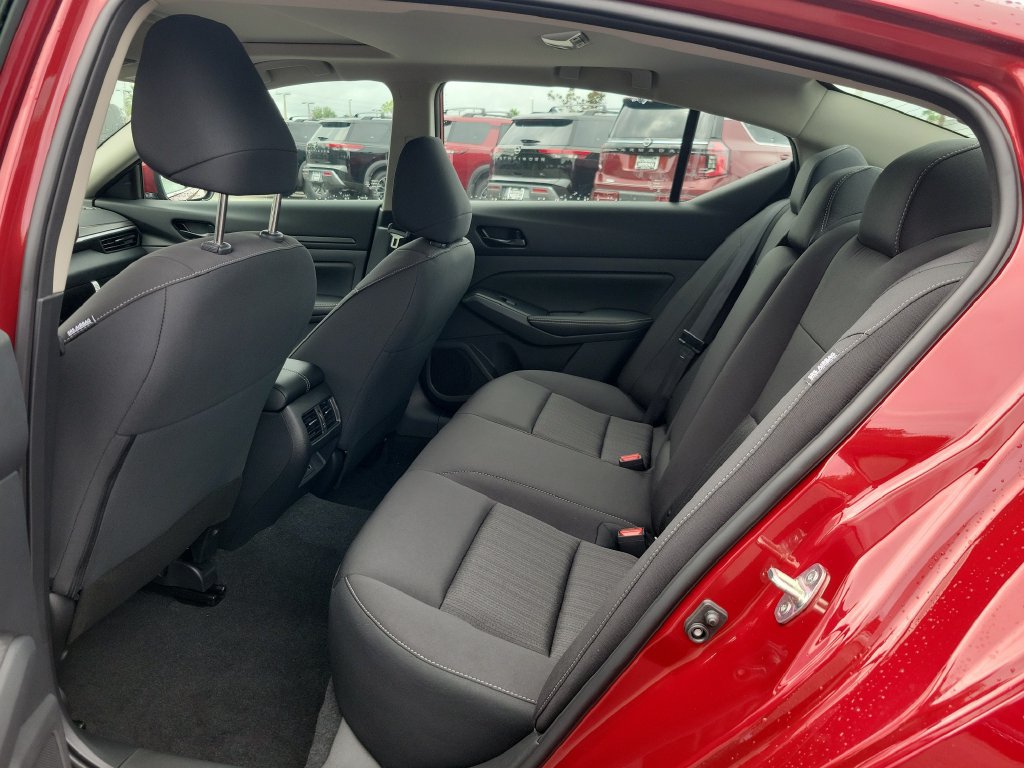New 2026 Nissan Altima 2.5 SV w/ SV Special Edition Package FWD image 9