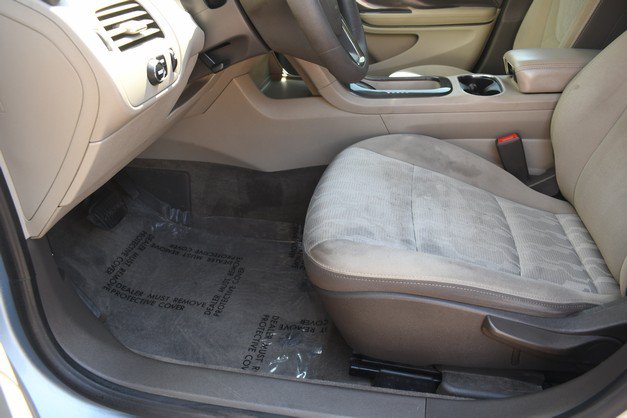 Used 2013 Chevrolet Volt FWD image 15