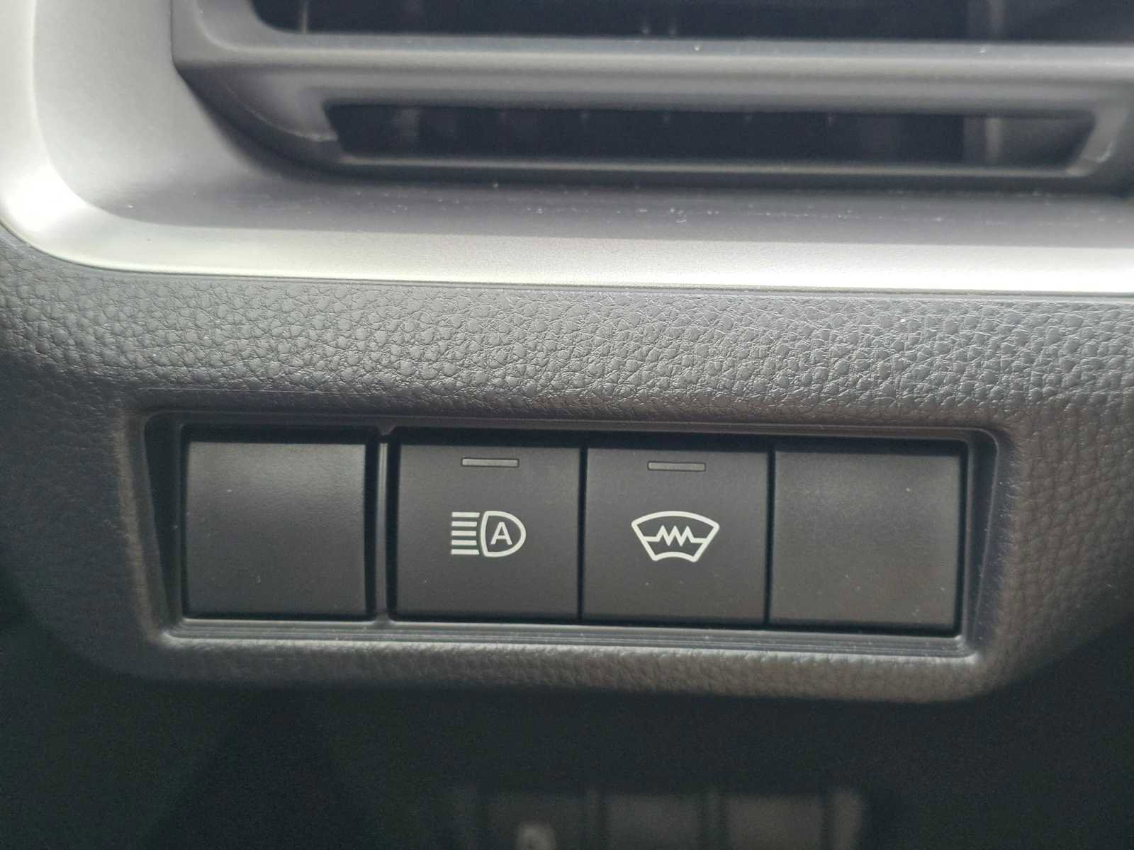 Used 2026 Toyota Prius LE image 31