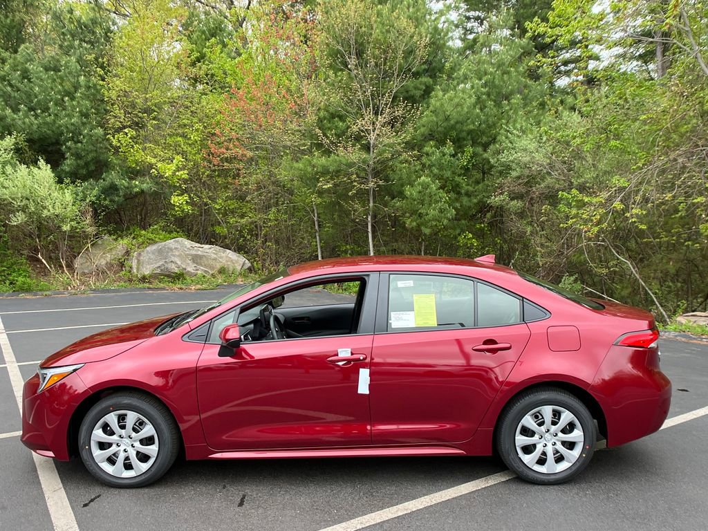 New 2026 Toyota Corolla LE FWD image 2