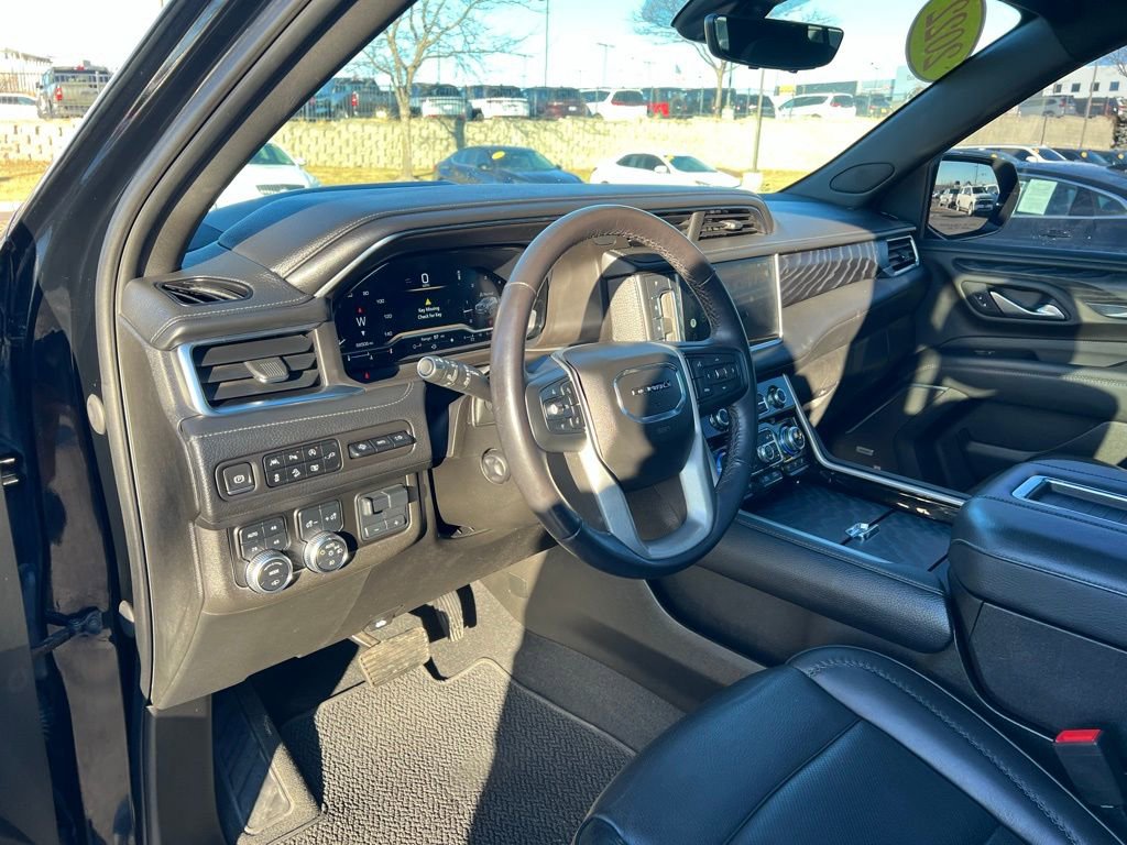 Used 2022 GMC Yukon Denali image 16