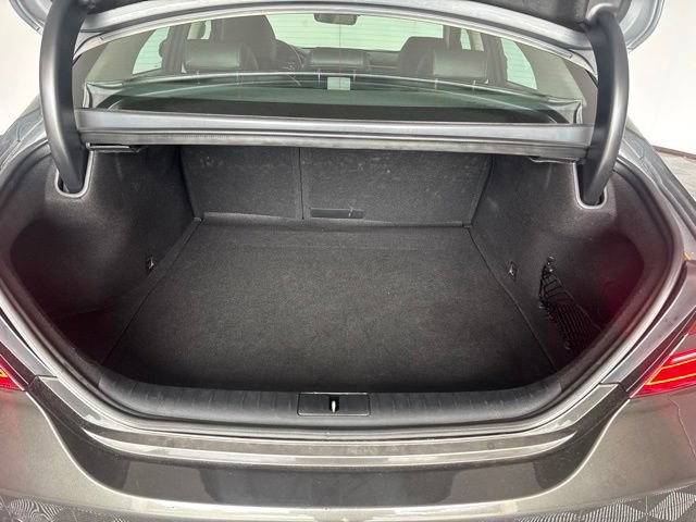 Used 2025 Genesis G70 2.5T RWD image 20