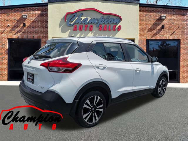 Used 2019 Nissan Kicks SV FWD image 4