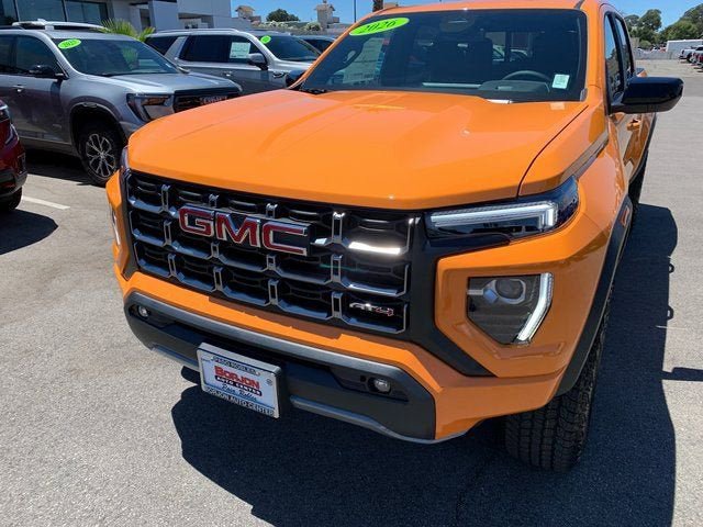 New 2026 GMC Canyon AT4 w/ AT4 Premium Package AWD/4WD image 3