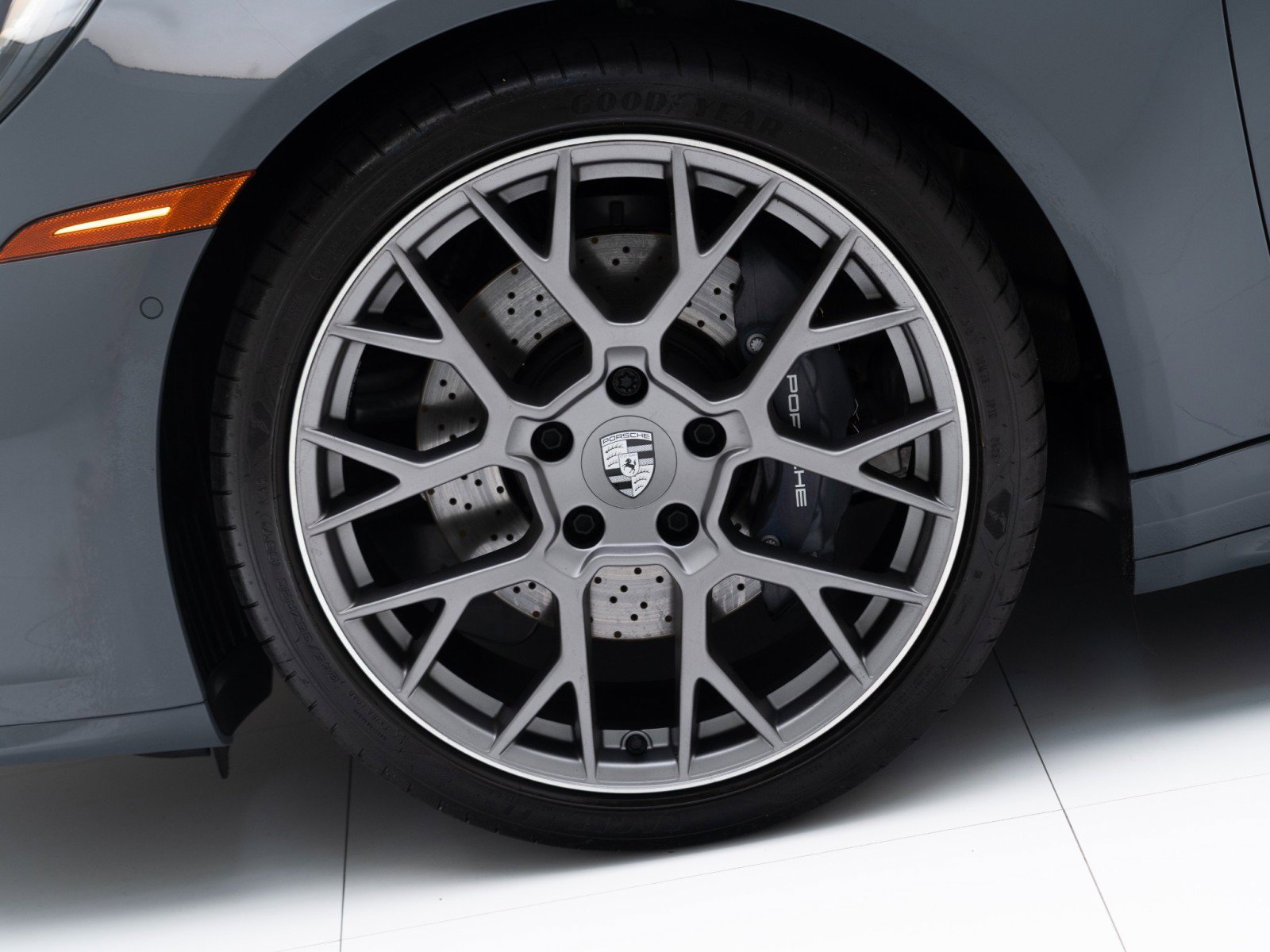 Certified 2025 Porsche 911 Carrera image 12