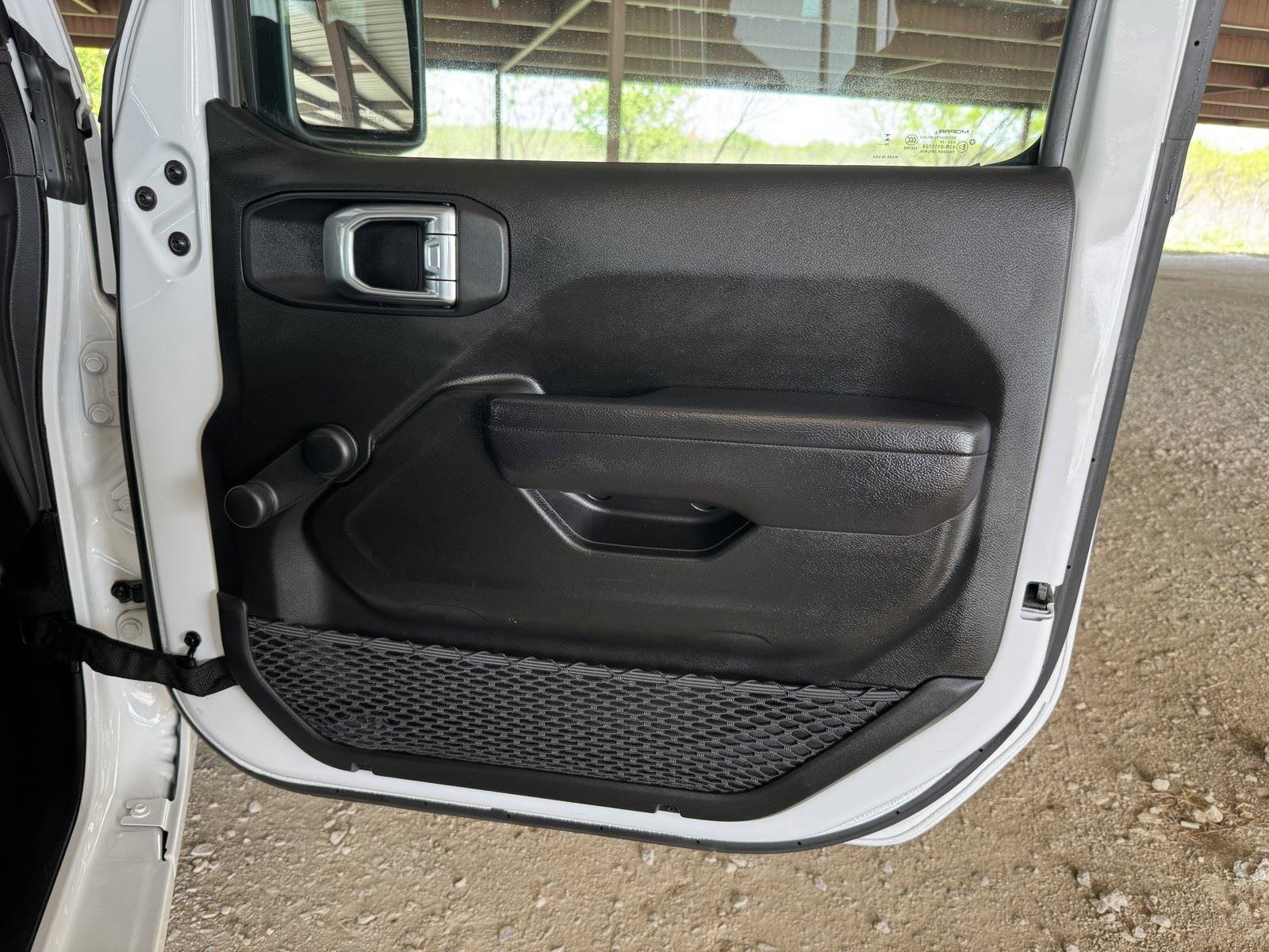 Used 2024 Jeep Gladiator Sport AWD/4WD image 33