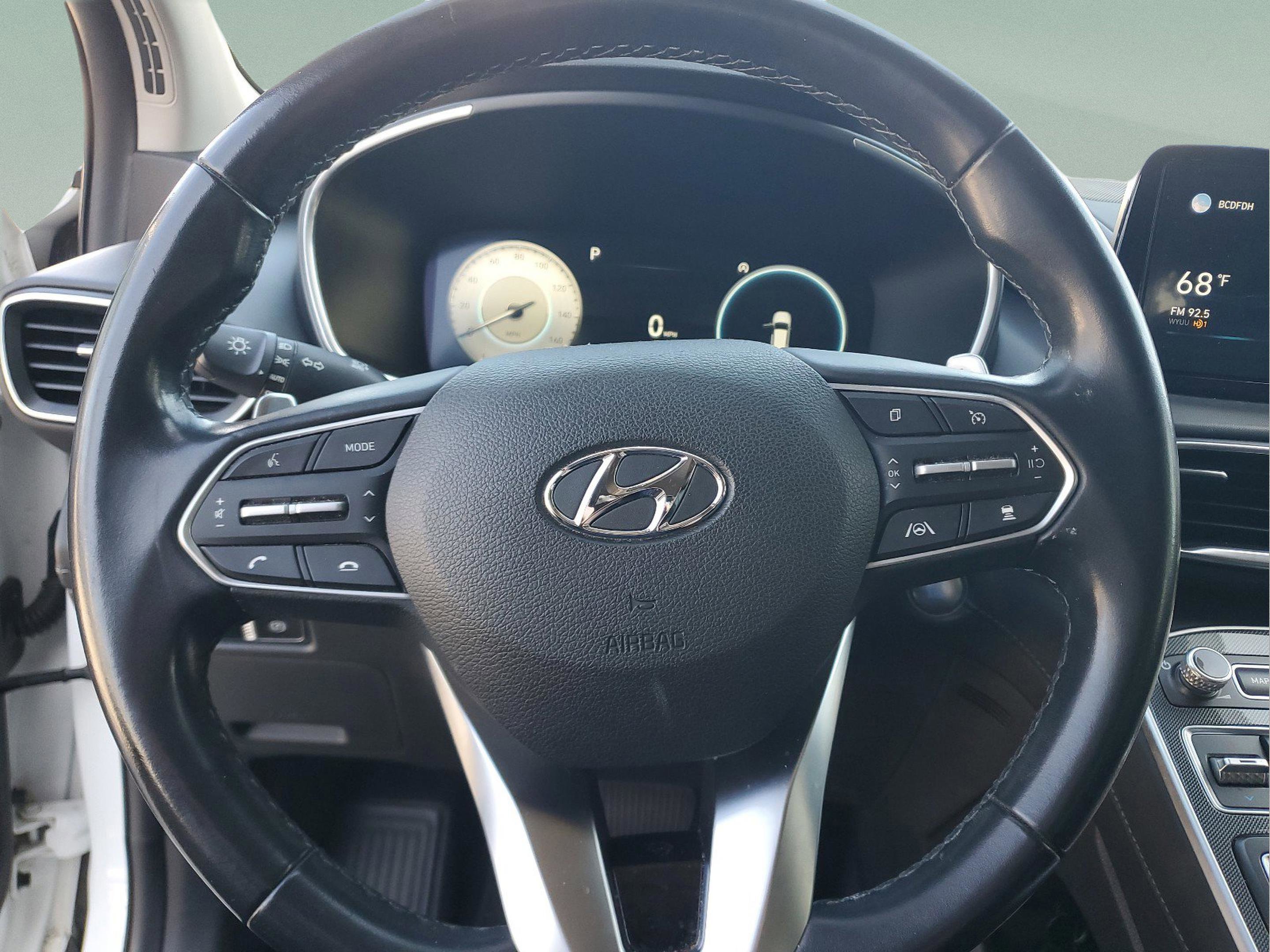 Used 2022 Hyundai Santa Fe SEL w/ Convenience + Premium Package FWD image 17
