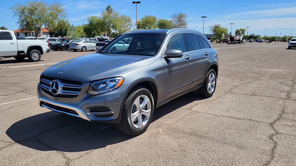 Used 2018 Mercedes-Benz GLC 300 image 4