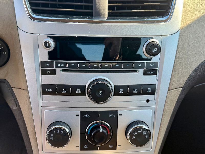 Used 2012 Chevrolet Malibu LS image 16