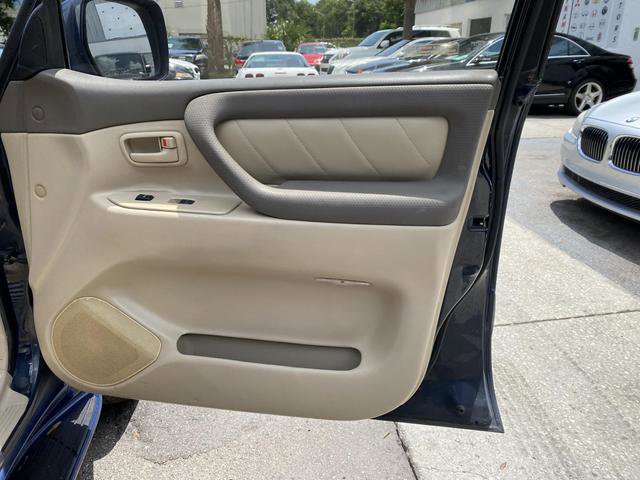 Used 2003 Toyota Land Cruiser AWD/4WD image 37