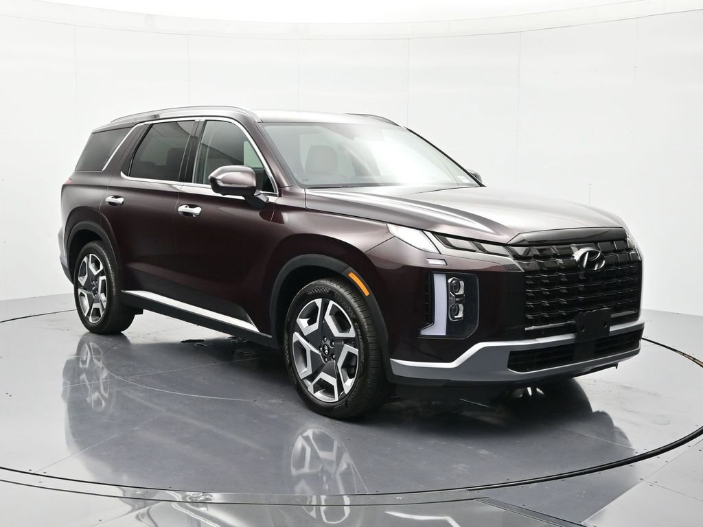 Used 2024 Hyundai Palisade Limited image 3