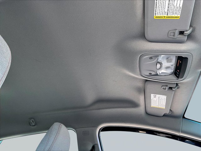 Used 2021 Chevrolet Bolt LT FWD image 22