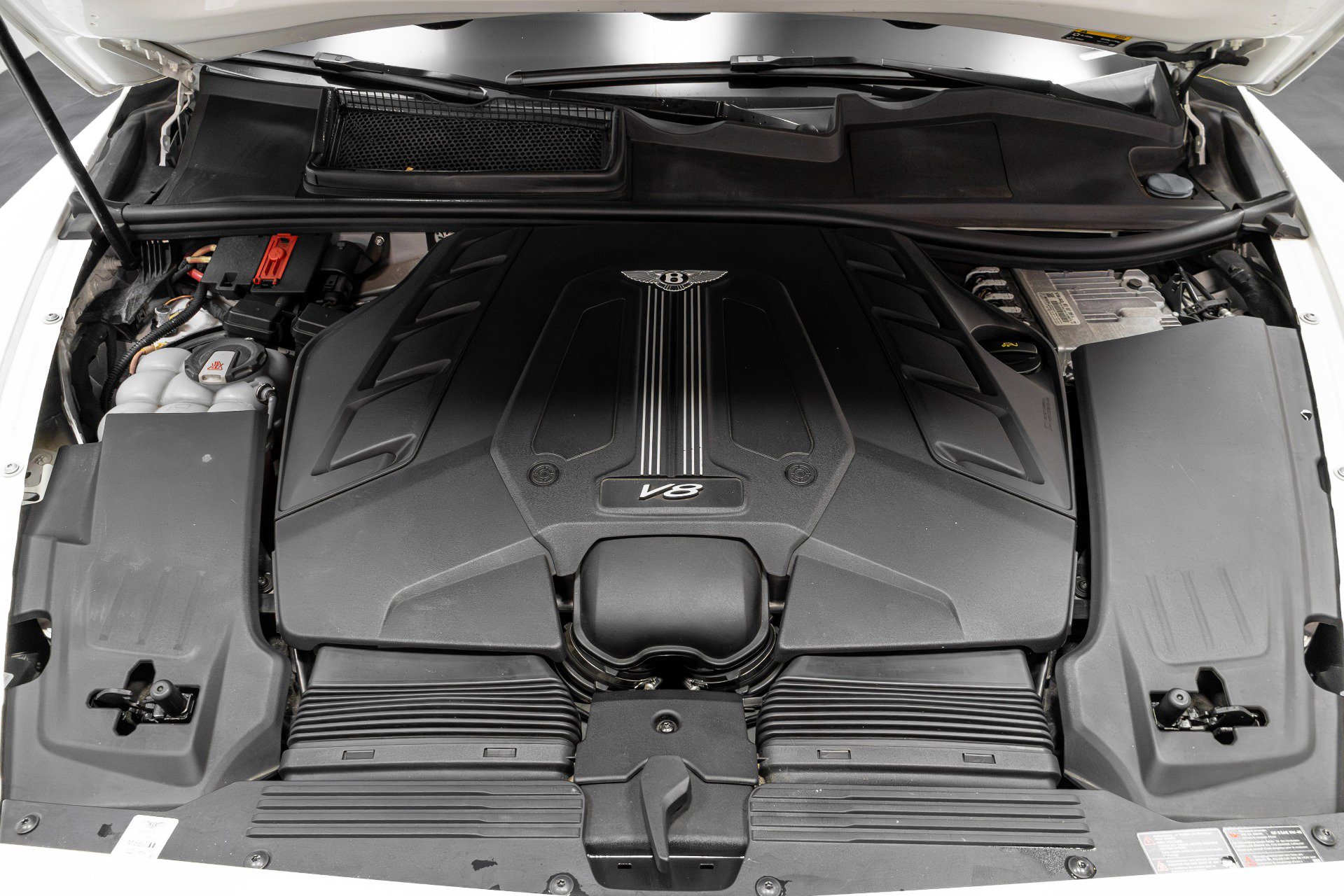 Used 2019 Bentley Bentayga image 39