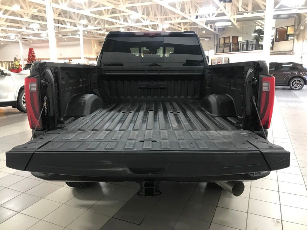 Used 2025 GMC Sierra 3500 Denali Ultimate image 6