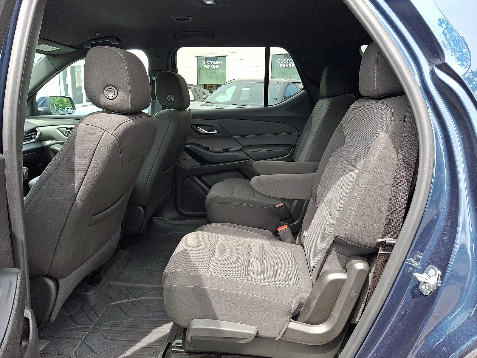 Certified 2023 Chevrolet Traverse LT w/ LPO, Floor Liner Package AWD/4WD image 11