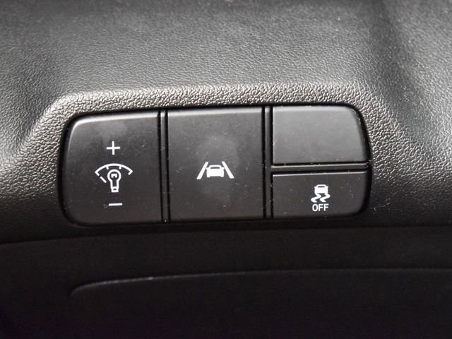 Used 2023 Hyundai Elantra SEL image 24