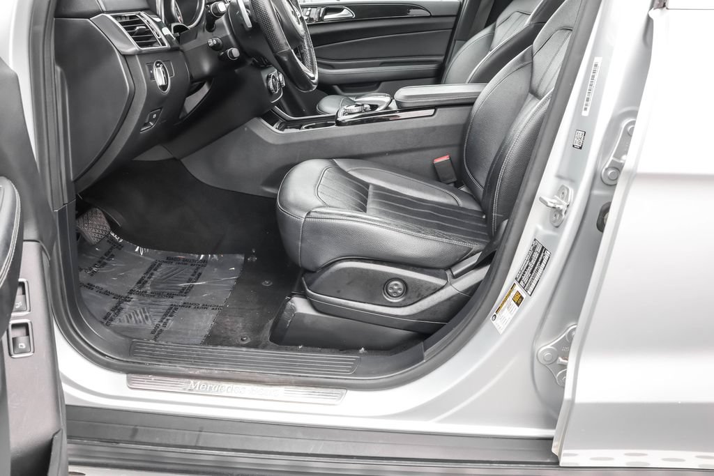 Used 2017 Mercedes-Benz GLS 450 4MATIC image 17