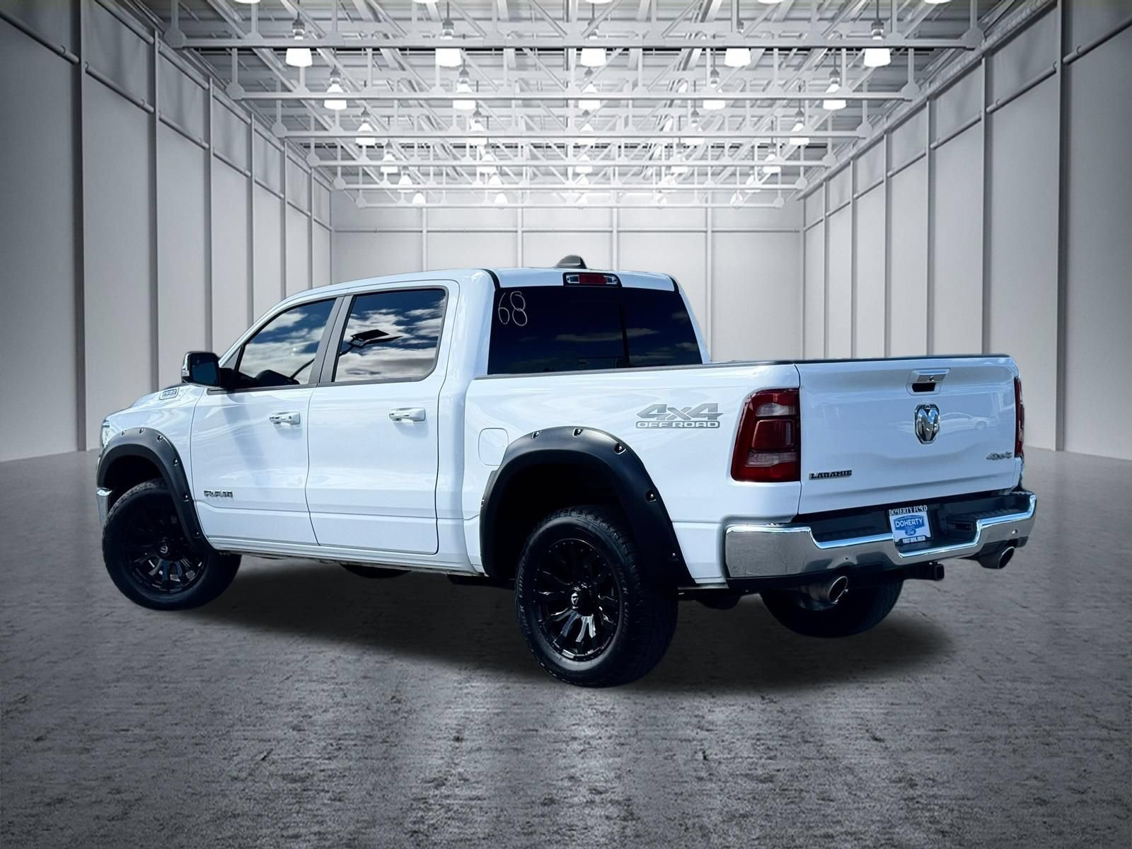 Used 2021 RAM 1500 Laramie w/ Off Road Group AWD/4WD image 13