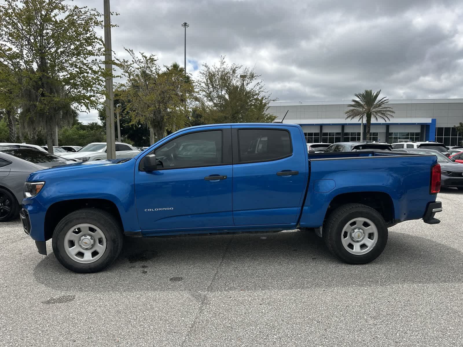 Used 2022 Chevrolet Colorado W/T RWD image 3
