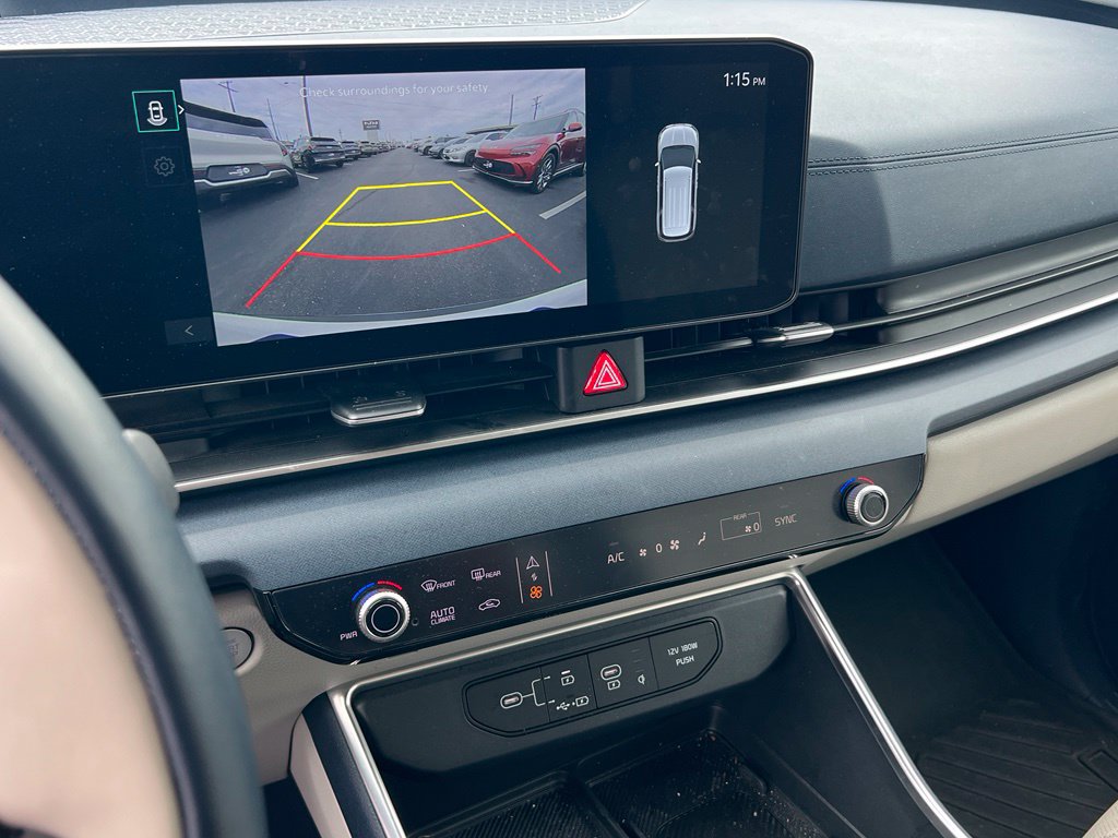 Certified 2025 Kia Carnival EX FWD image 21