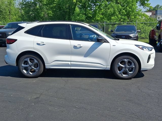 Certified 2023 Ford Escape ST-Line AWD/4WD image 14