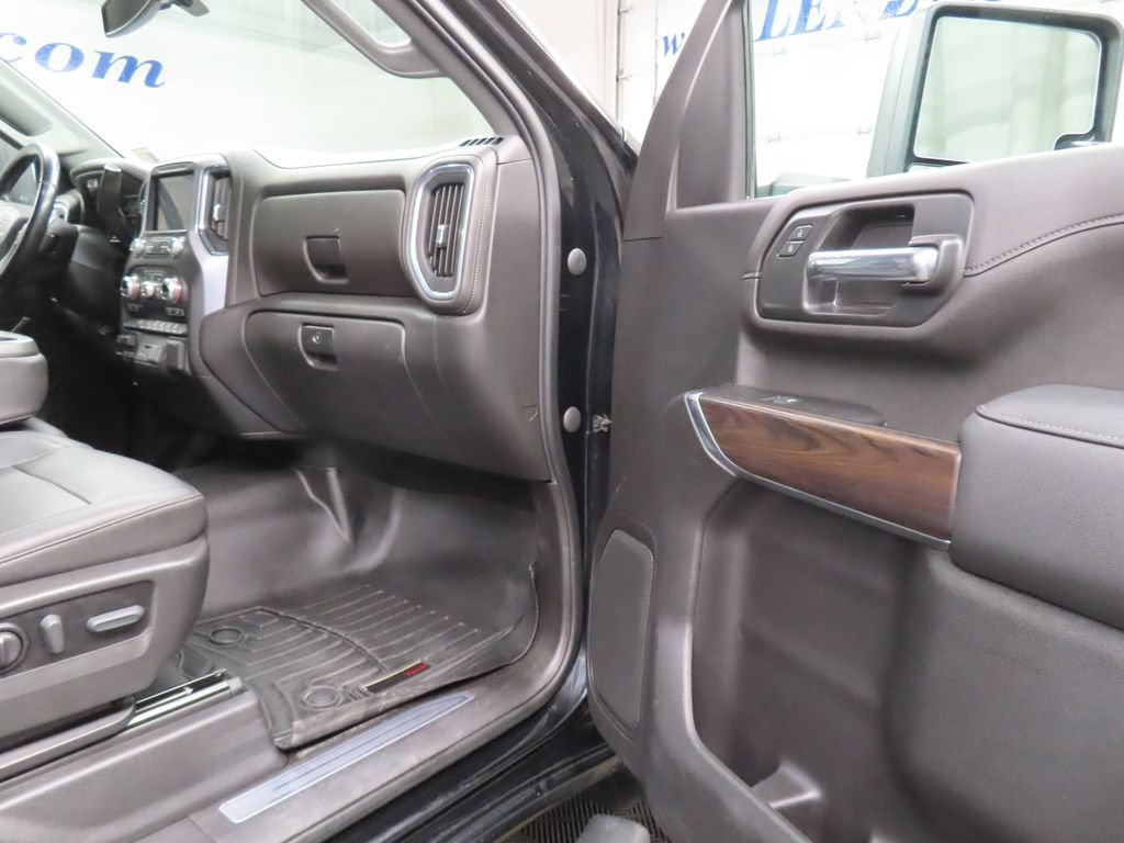 Used 2022 GMC Sierra 3500 SLT w/ X31 Off-Road Package AWD/4WD image 25