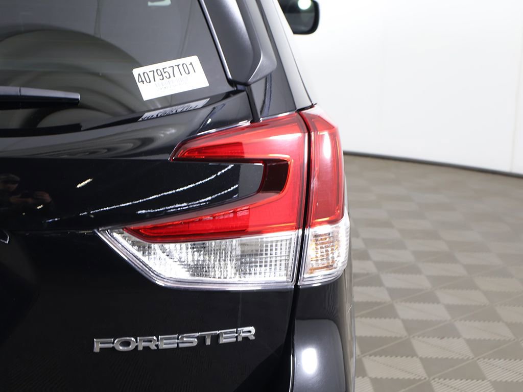 Used 2024 Subaru Forester Premium image 17
