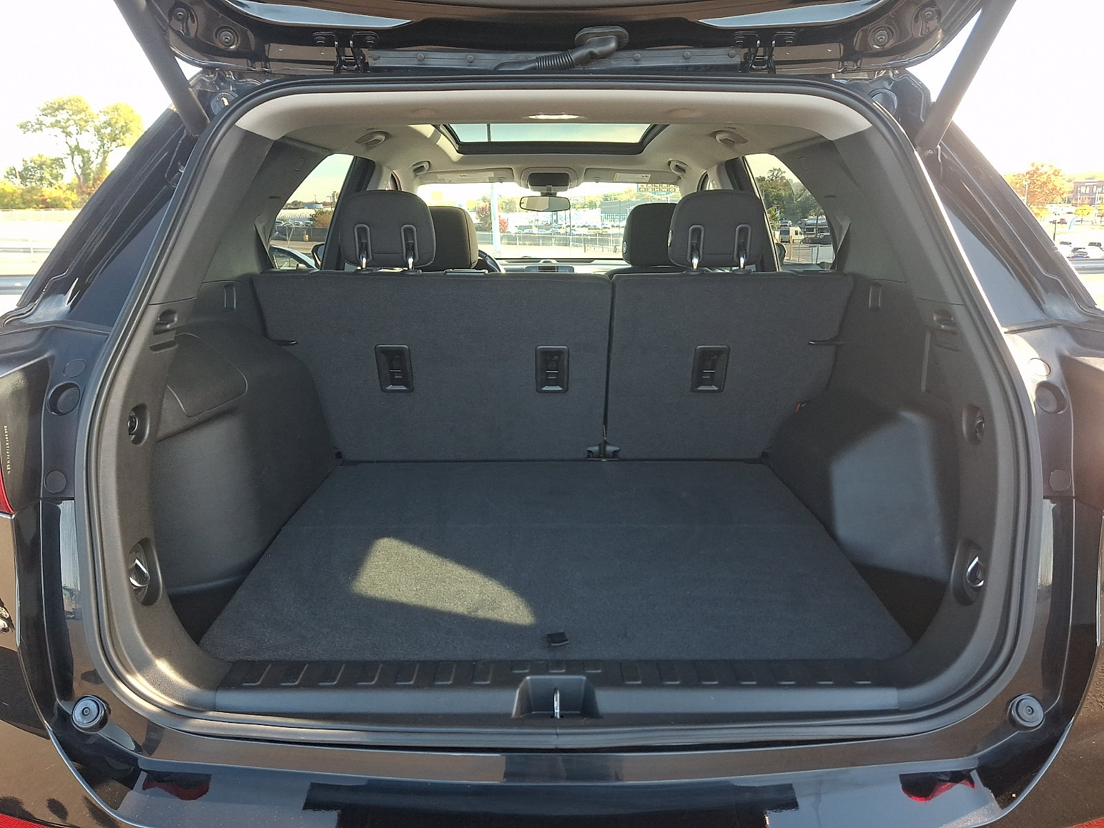 Used 2019 Chevrolet Equinox LT AWD/4WD image 32