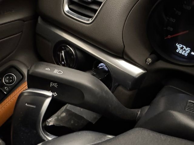 Used 2014 Porsche Boxster S image 25