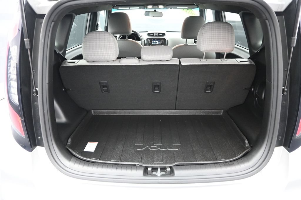 Used 2017 Kia Soul FWD image 29