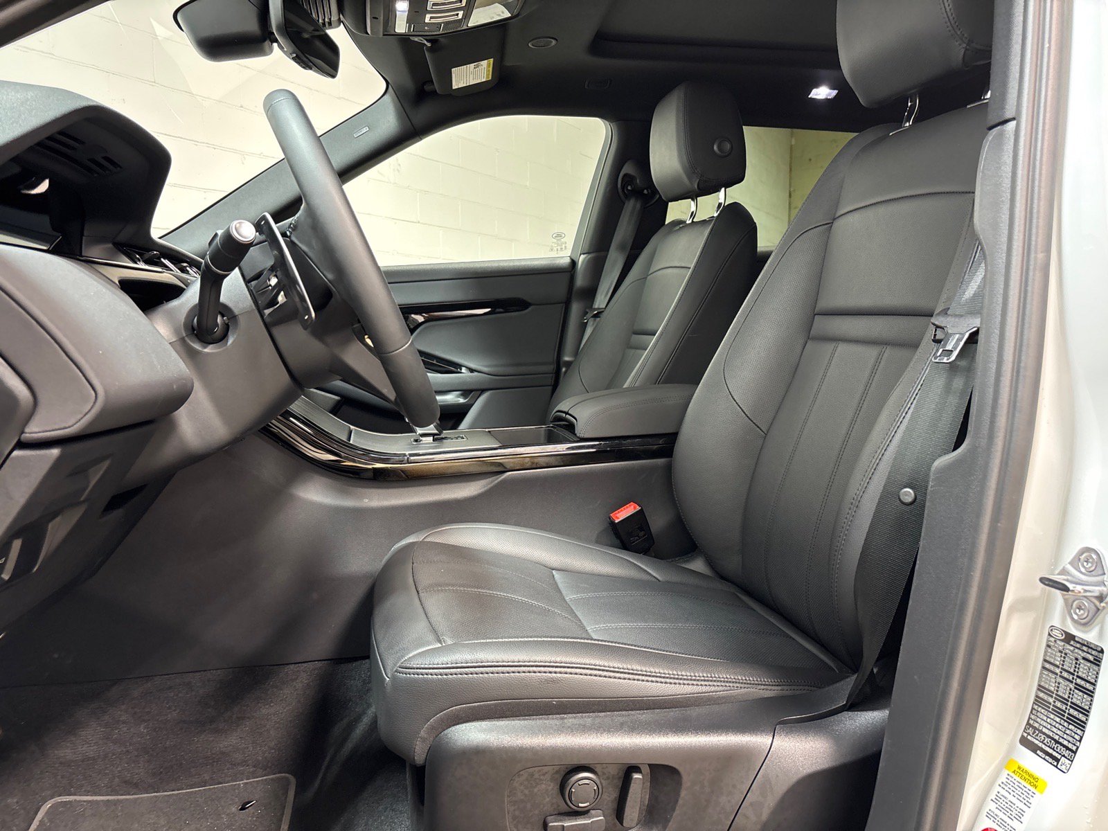 Used 2026 Land Rover Range Rover Evoque S AWD/4WD image 23